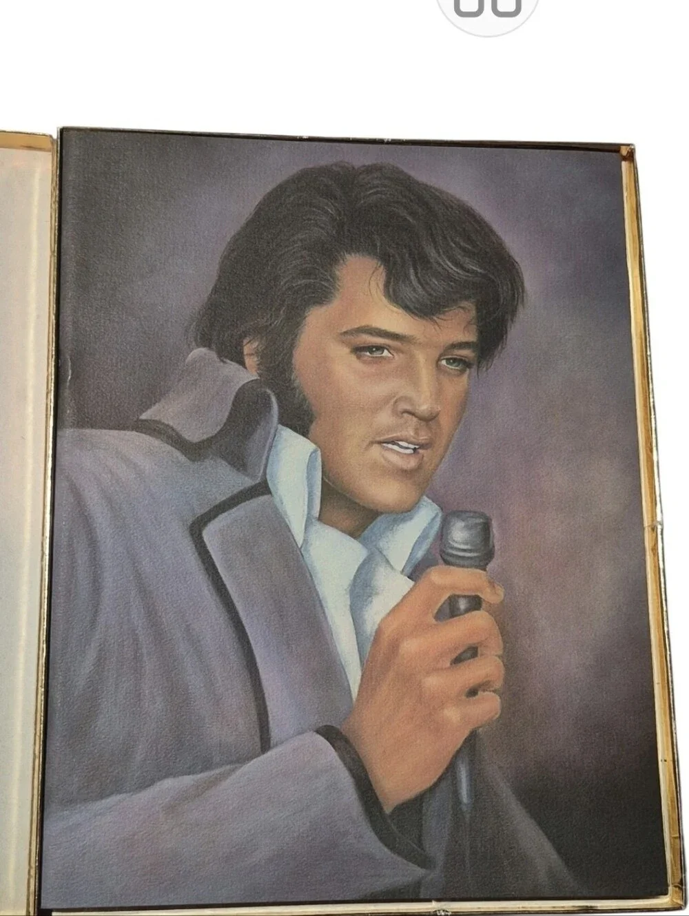 ELVIS PRESLY OFFICIAL CONCERT PHOTO ALBUM